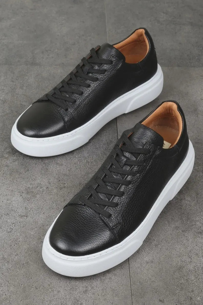 Women’s Casual Leather Comfort Shoe