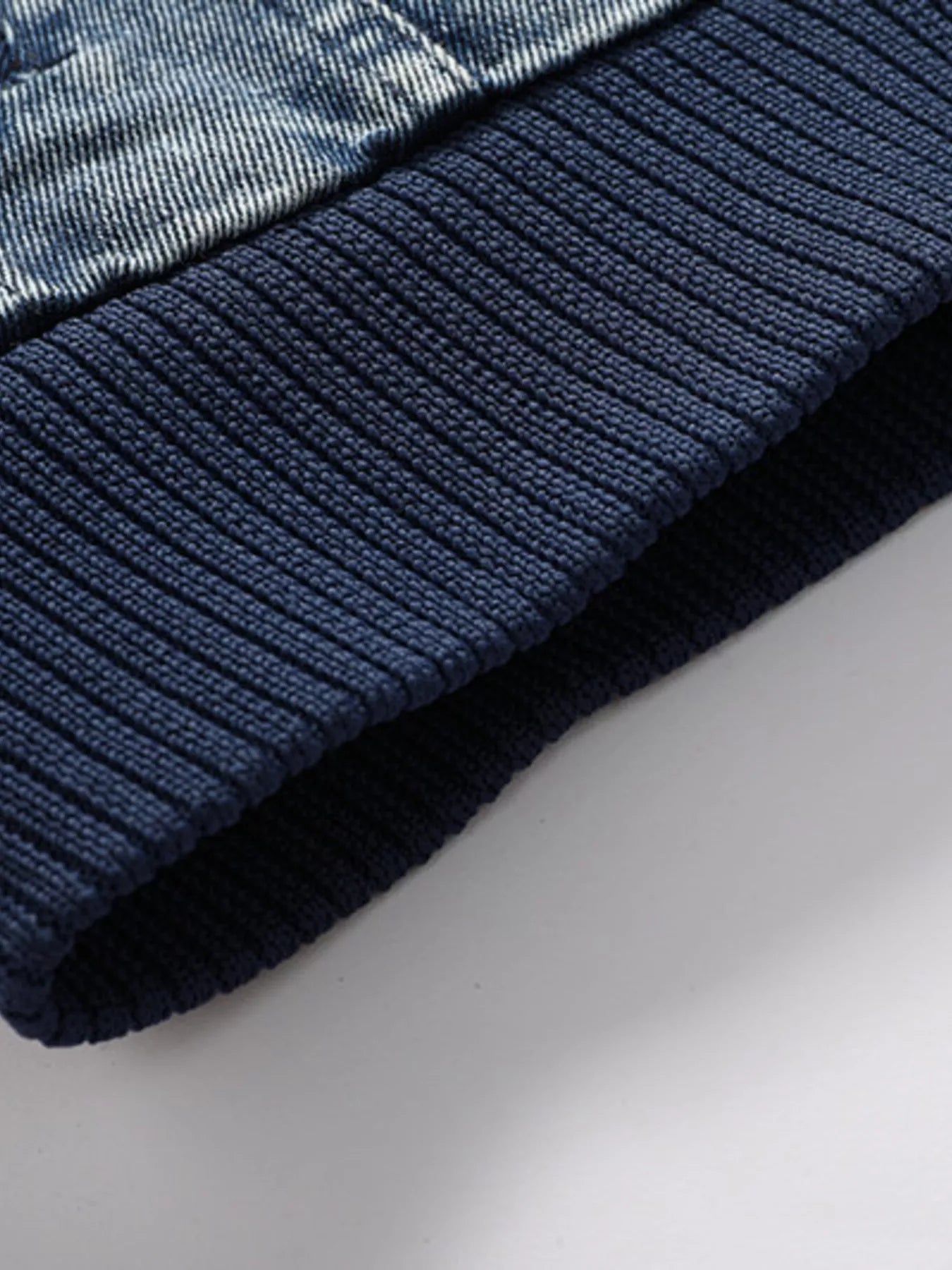 6e7bb54396134f988e006257136ec58e-Max-Origin