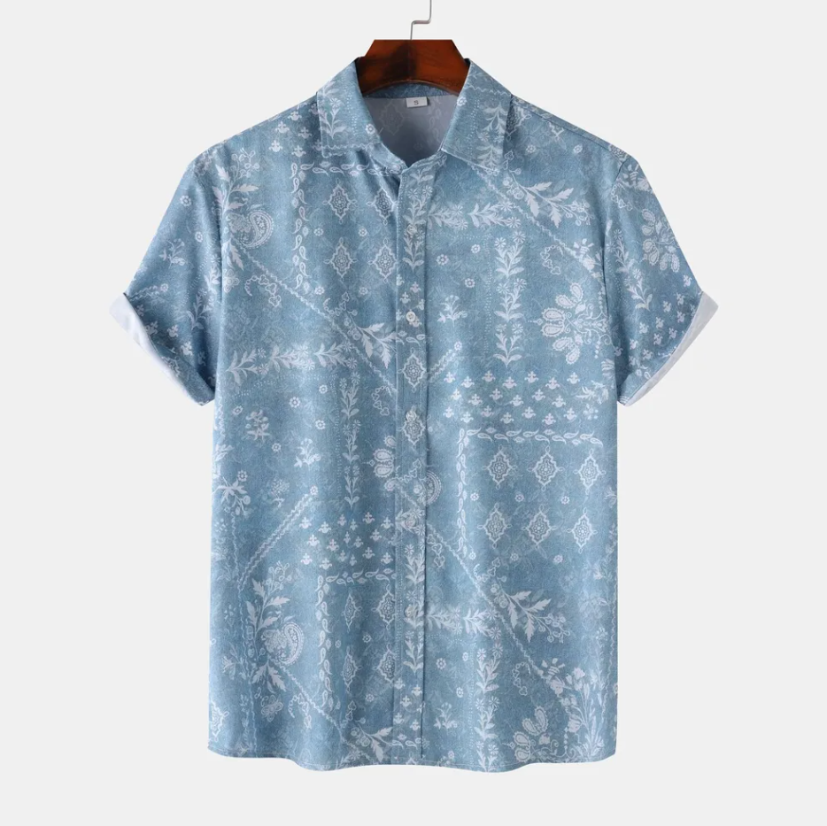 Men’s Short Sleeve Printed Button-Up Shirt