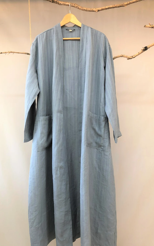 Men's linen bathrobe
