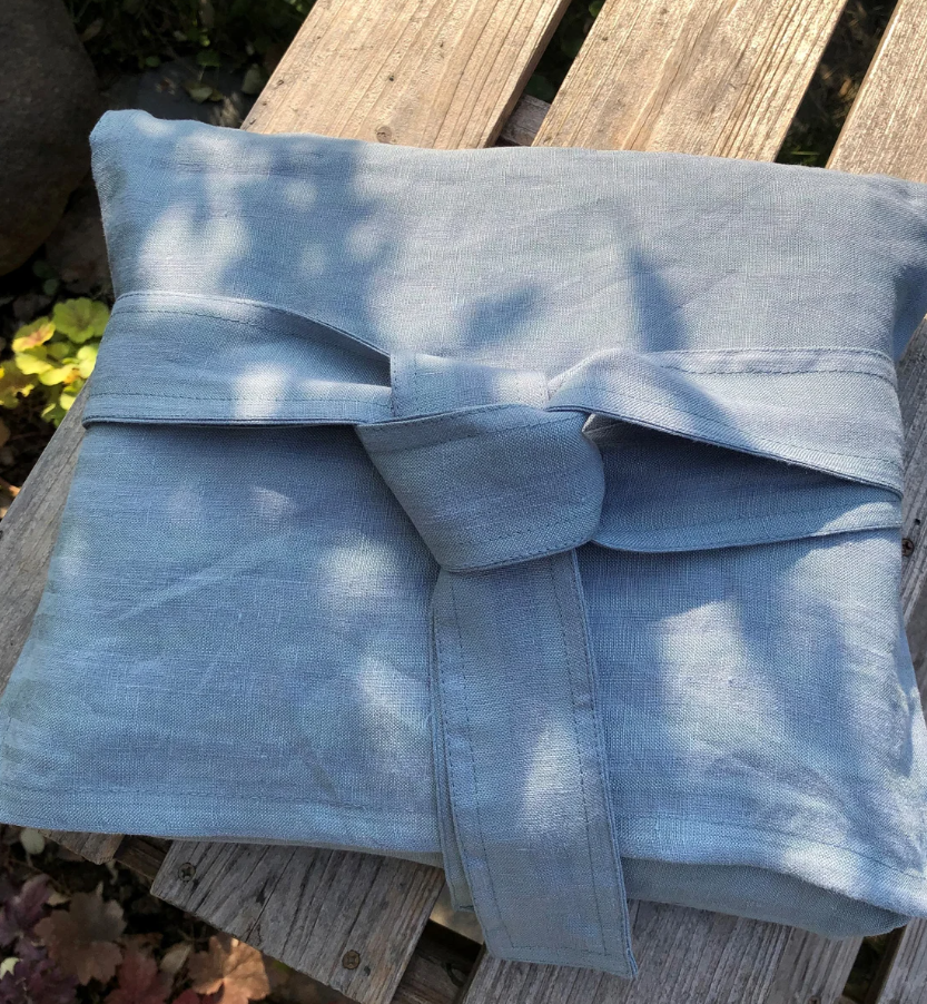 Men's linen bathrobe