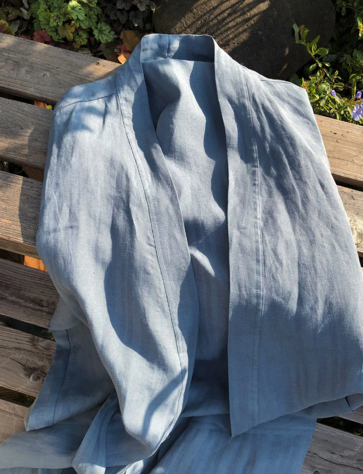 Men's linen bathrobe