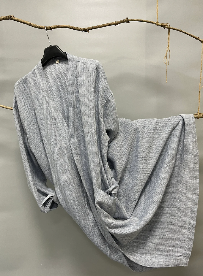Men's linen bathrobe