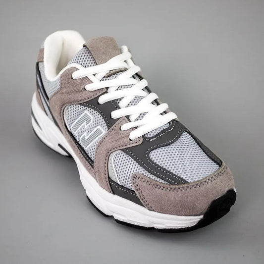Women’s Low Cut Hiking Shoe