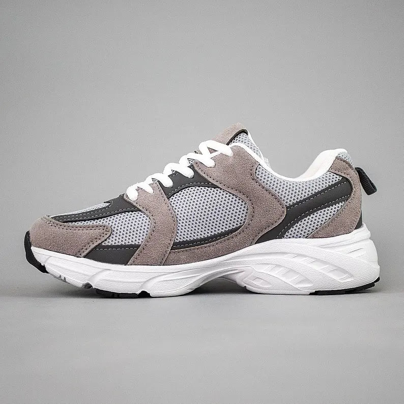 Women’s Low Cut Hiking Shoe