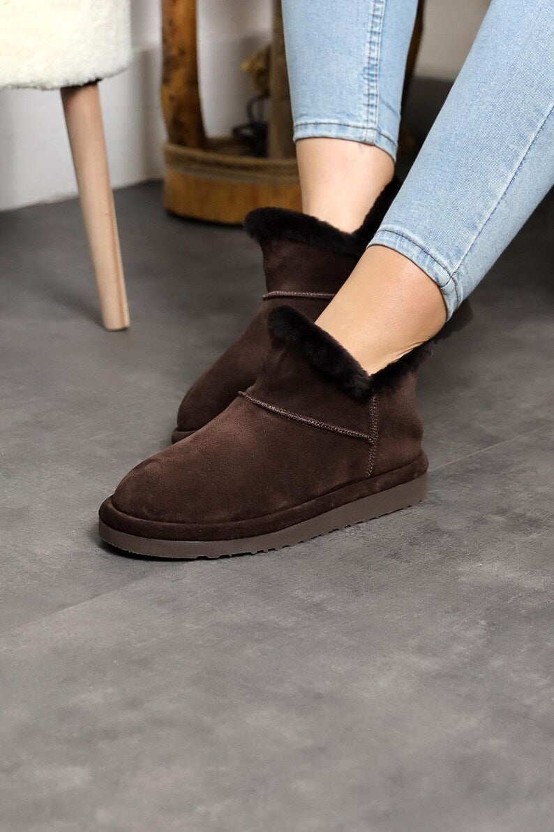 Women’s Short Suede Winter Boot