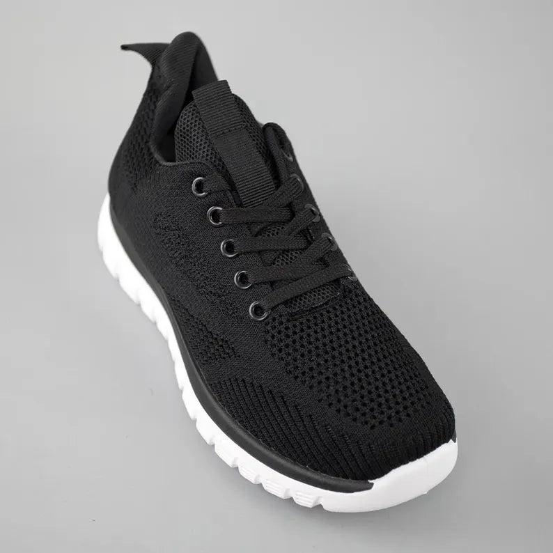 Women’s Mid Cut Trail Shoe