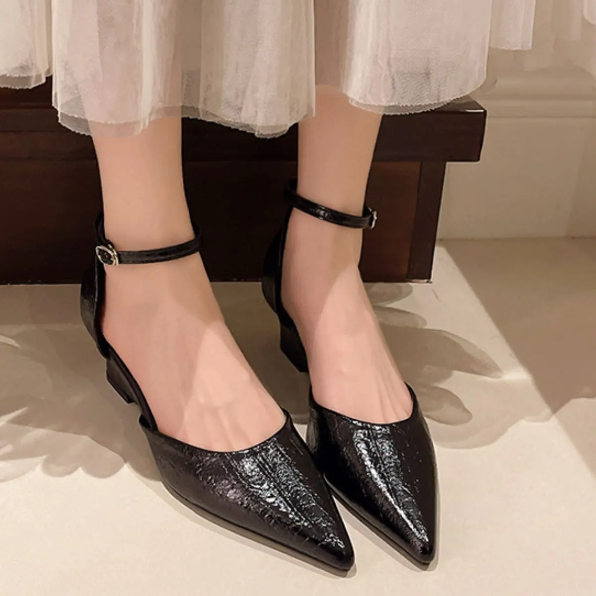 Pointed-Toe Ankle Strap Pumps 1