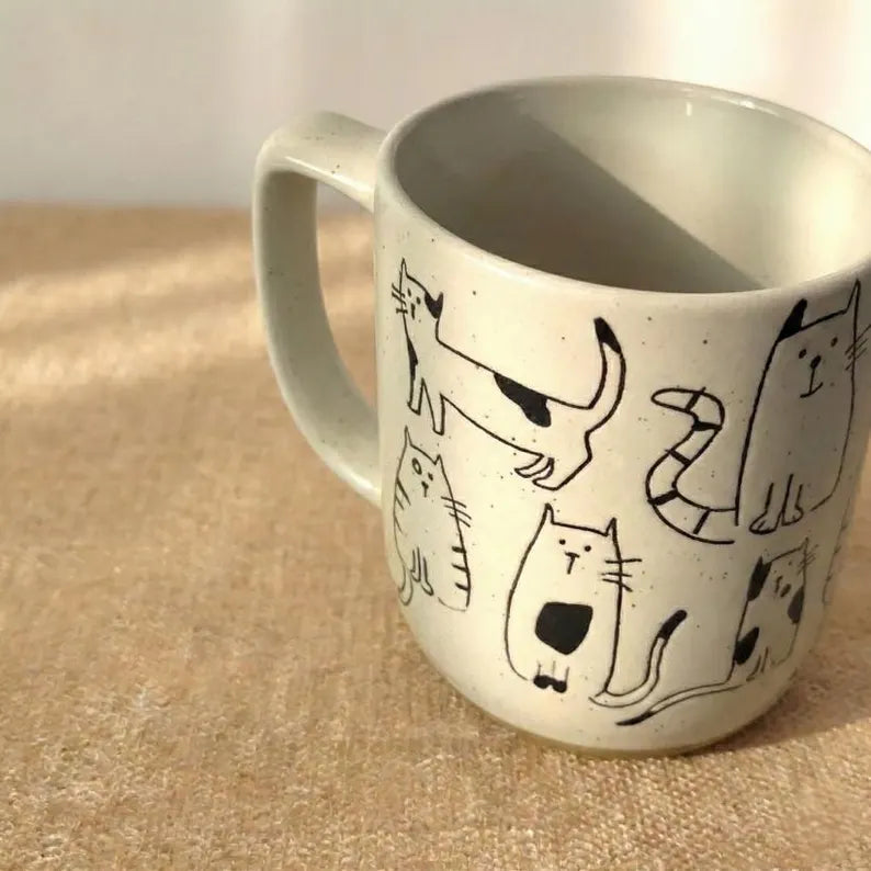 Daily Mug for Cat Lovers & Coffee Enthusiasts!