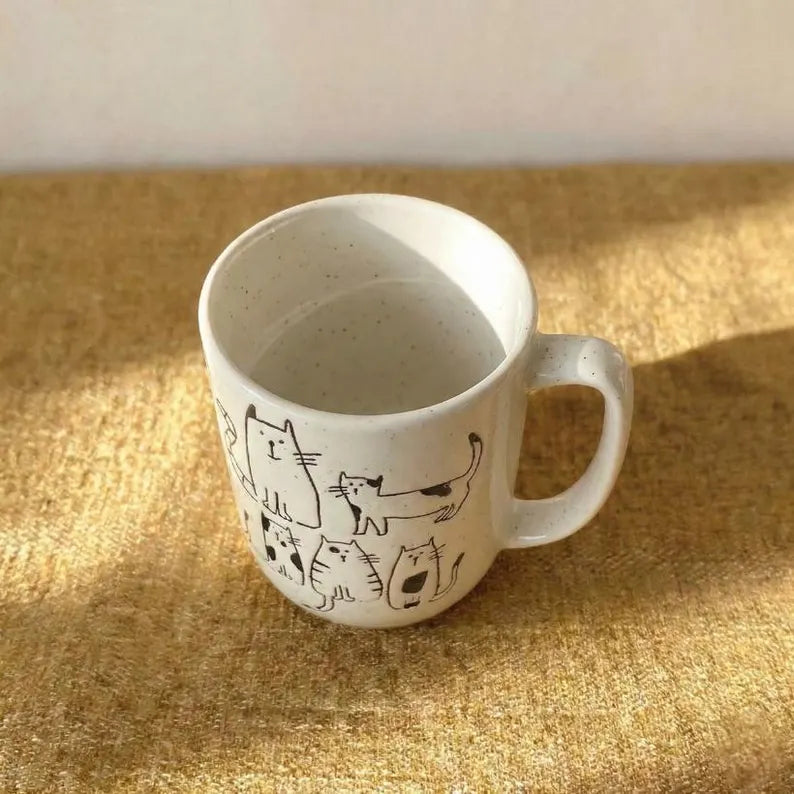 Daily Mug for Cat Lovers & Coffee Enthusiasts!
